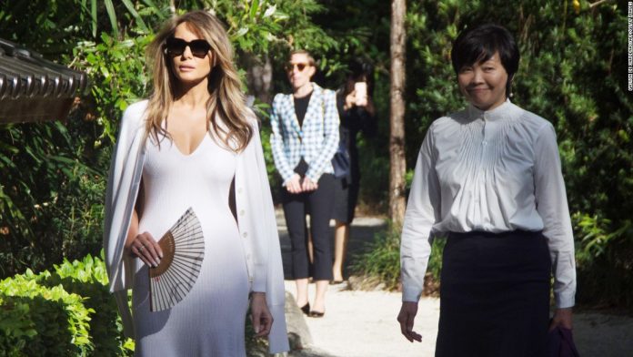 170211115023-01-melania-trump-akie-abe-0211-super-tease.jpg