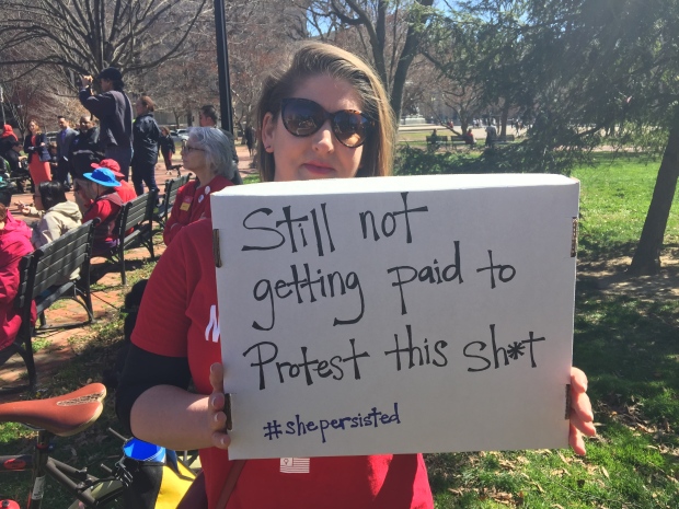 women-strike-Jjana Valentiner