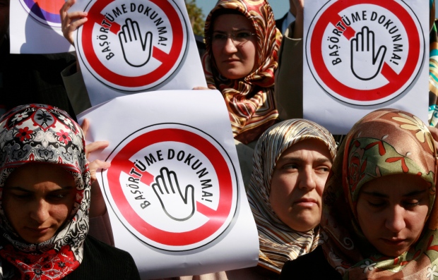 TURKEY-HEADSCARF/