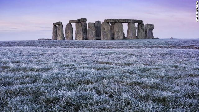 131217164440-stonehenge-centre-1-story-top.jpg