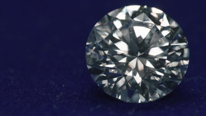 170320165915-most-diamonds-are-cut-in-this-indian-city-00000217-1024x576.jpg