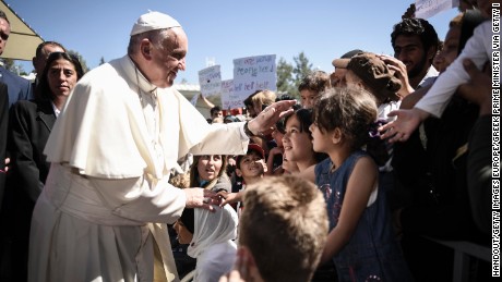 170423131403-pope-rebuked-concentration-camp-remark-orig-vstop-dlewis-00000000-large-169.jpg