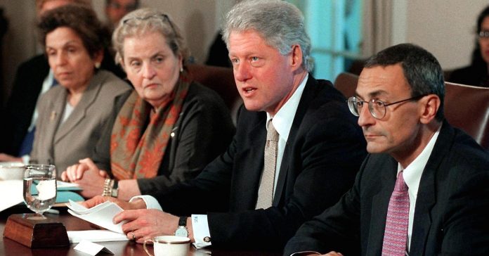 104298529-Bill_Clinton_Cabinet.1910x1000.jpg