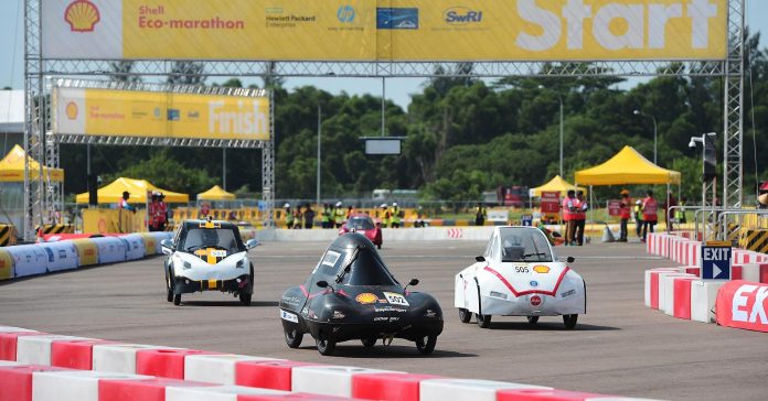 104479884-Cars_of_the_future_racing_at_the_Shell_Eco-marathon_competition.1910x1000.jpg