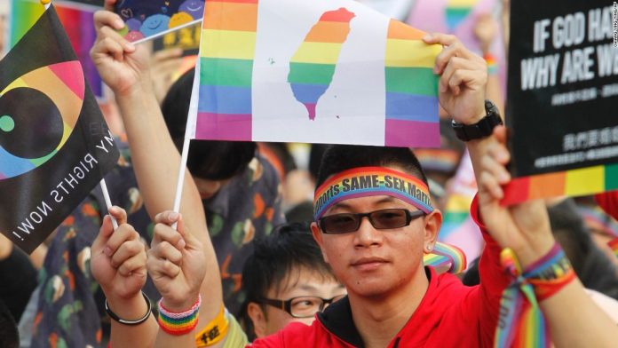 170524153156-taiwan-gay-marriage-supporters-super-tease.jpg