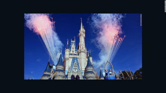 151217103241-disney-world-magic-kingdom-fireworks-super-tease.jpg