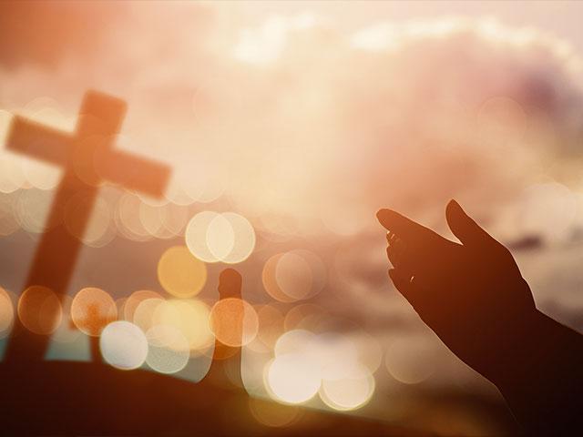 handsworshipcrossas_si.jpg