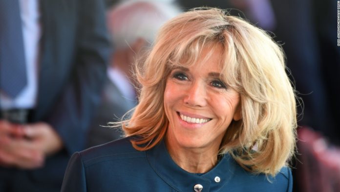 170807095042-brigitte-macron-super-tease.jpg