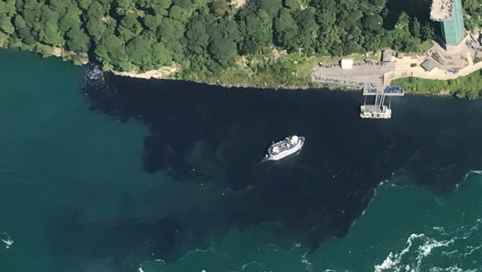 niagara-falls-black-water.jpg