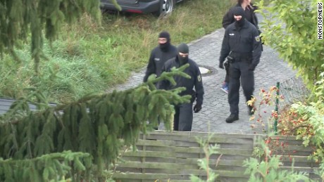 170828150358-01-german-police-far-right-raid-large-169.jpg