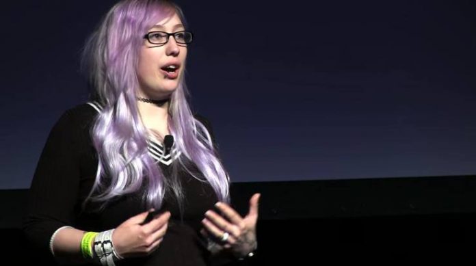 zoe-quinn-xoxo.jpgw738