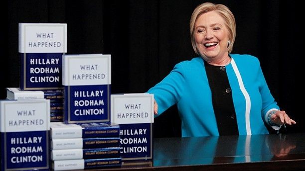 Former Secretary of State Hillary Clinton attends a signing of her new book 'What happened' at Barnes & Noble bookstore at Union Square in Manhattan, New York City, U.S., September 12, 2017.  REUTERS/Andrew Kelly - RC121E6CA5A0