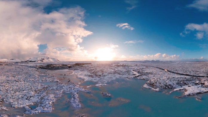170324204622-iceland-blue-lagoon-crop-vr-super-tease.jpg