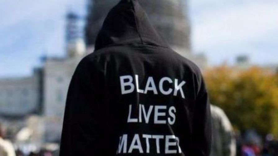 Celebration of free speech at William & Mary College in Virginia took an unexpected turn last week when protesters from Black Lives Matter swarmed the stage and forced the event to end. And some critics blame this behavior on Trump. #Tucker