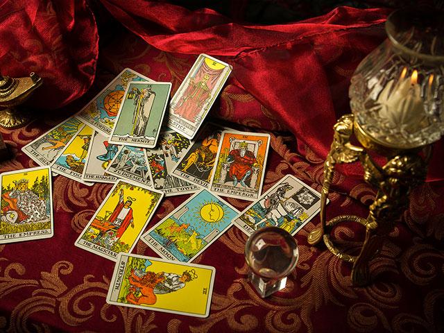 tarotcardswitchcraftas_si_0.jpg