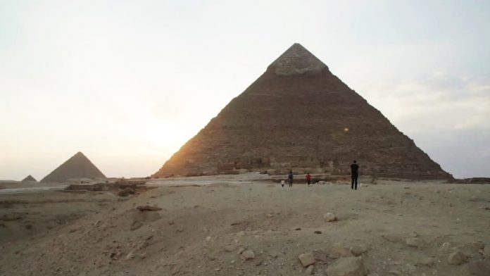 151110121745-thermal-anomaly-great-pyramid-giza-khufu-orig-vstan-00000115-super-tease.jpg