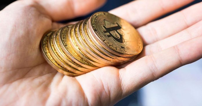 104844369-GettyImages-872408804-bitcoin.1910x1000.jpg