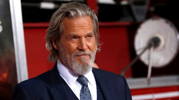 Cast member Jeff Bridges poses at the premiere for 