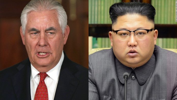 171016083646-mobapp-tillerson-kim-jong-un-split-super-tease.jpg