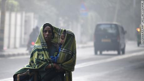 171204144906-new-delhi-smog-041217-large-169.jpg