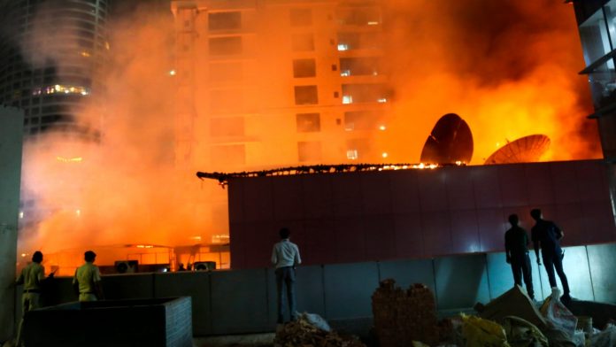 aptopix-india-building-fire.jpg