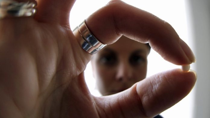 hi-birth-control-pill-852-c.jpg
