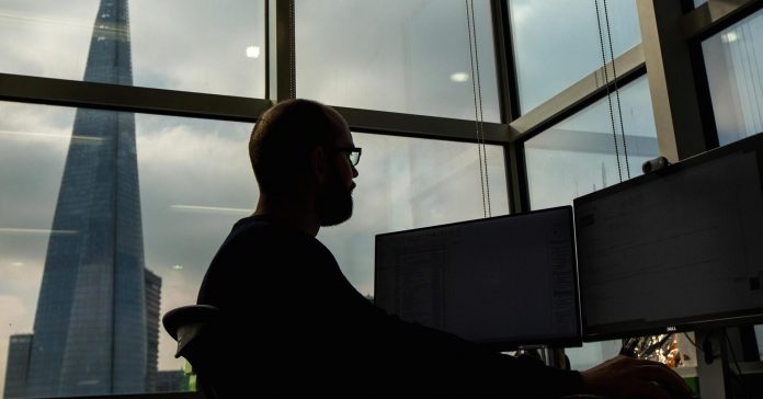 103747587-GettyImages-515559240.1910x1000.jpg