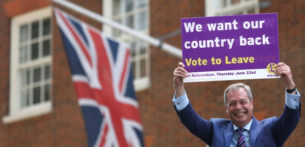 BRITAIN-EU/FARAGE-TRIUMPH