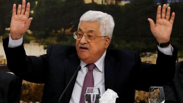 Palestinian President Mahmoud Abbas speaks during the meeting of the Palestinian Central Council in the West Bank city of Ramallah January 14, 2018. REUTERS/Mohamad Torokman - RC1BAD9EFDF0