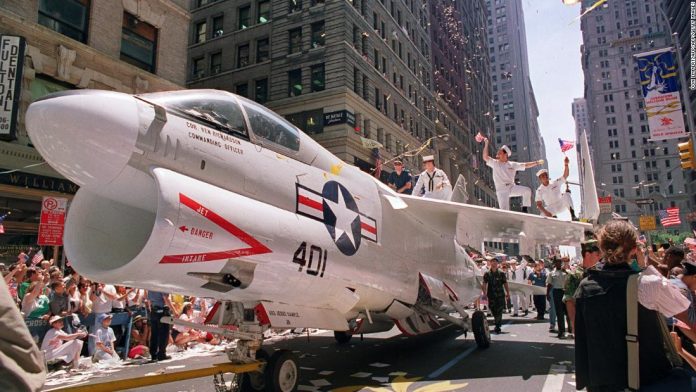 180207121901-military-parades-0207-us-gulf-war-super-tease.jpg