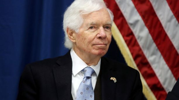 U.S. Senator Thad Cochran takes part in a news conference at the U.S. Embassy in Havana, Cuba, February 22, 2017. REUTERS/Alexandre Meneghini - RC1533A5C670
